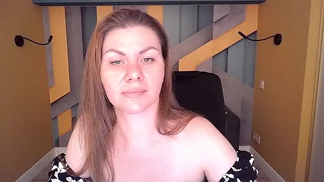 Watch LunaKissesx live on EroticFlix - High definition streams
