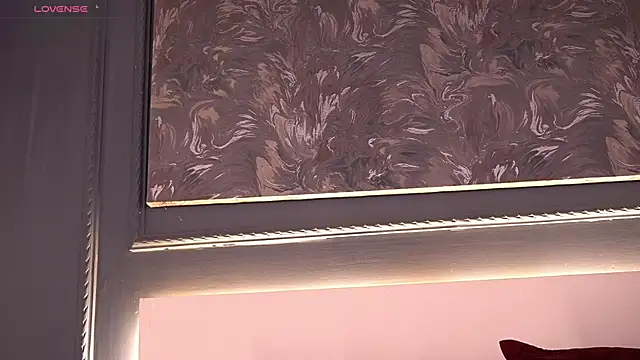 miakay1 (F young) - Panty aside, rub my pussy gently
