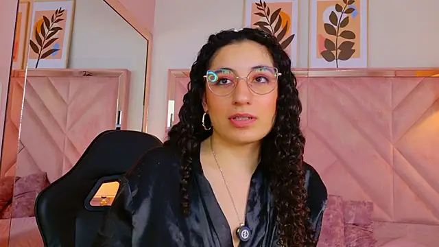 DemiJones_ webcam