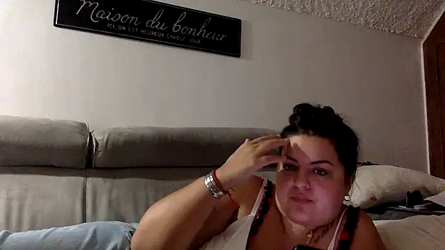 Watch Velvetshadow_48 live on EroticFlix - High definition streams