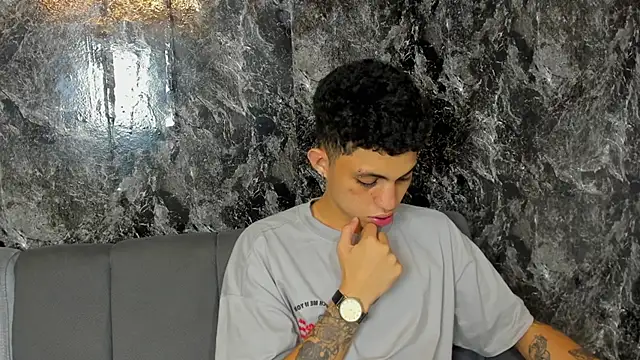 cameron_lux77 webcam