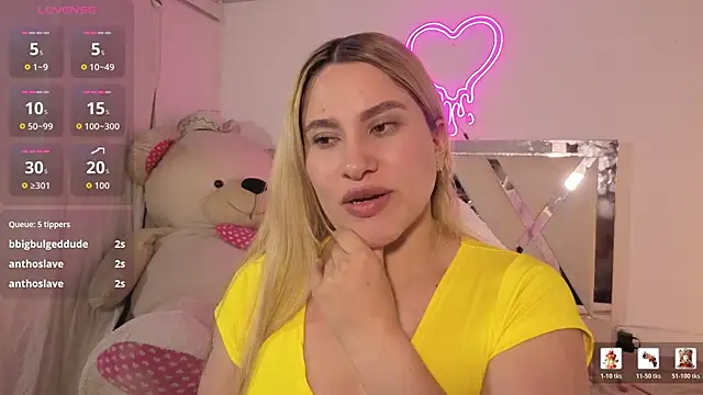 saaya_tay - Saaya_tay's free webcam - UK Sex Cams
