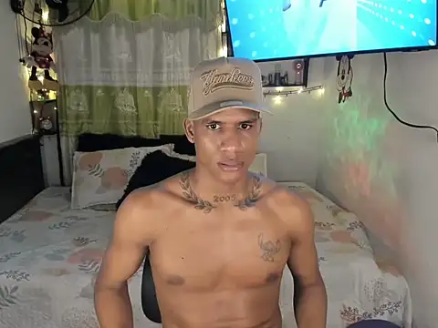juanbigcock21cm - JUANBIGCOCK21CM's free webcam - UK Sex Cams