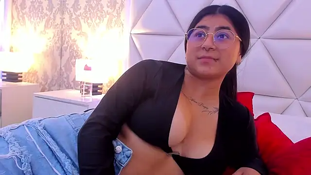 ScarletJons webcam