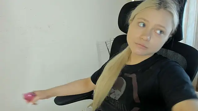 MidnightPoise webcam