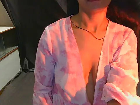 Watch BabyQueen23 live on EroticFlix - High definition streams