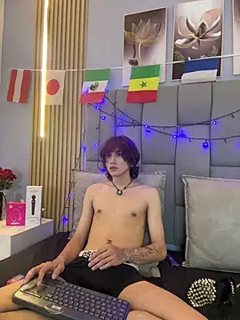 Mika_love_milo webcam