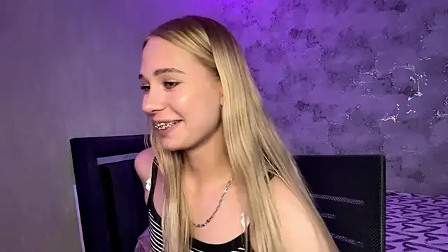 LexaLuxgrey webcam