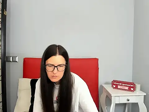NadiaXlove webcam