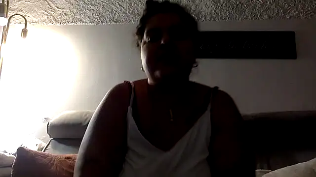 Velvetshadow_48 webcam