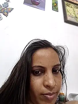 Sexy-Kajal2 webcam