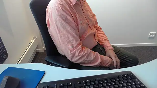buggemann (M grandpa) - #balds #bisexuals #cam2cam #cheapest-privates #cumshot #ejaculation #finnish #grandpas #masturbation #medium #nipple-toys #nordic #norwegian #scandinavian #small-audience #striptease #white