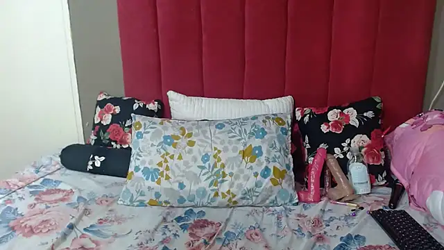 PinkyxGodess webcam