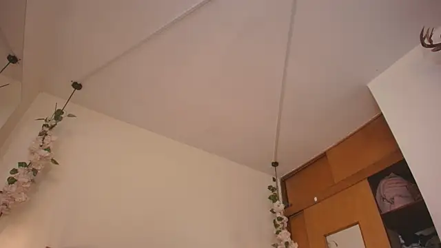 Watch Shadya_ live on EroticFlix - High definition streams