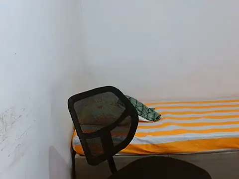 Arzu_08 webcam