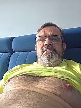 Axer1960 live cam on StripChat