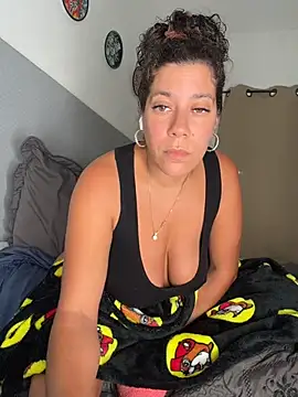 bigbuttbrooklynn's live room