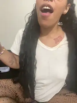 Desirae_Luciano webcam