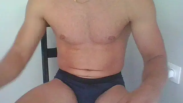 YoungforOld32 webcam
