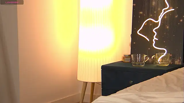 Watch EdithOliviere live on EroticFlix - High definition streams
