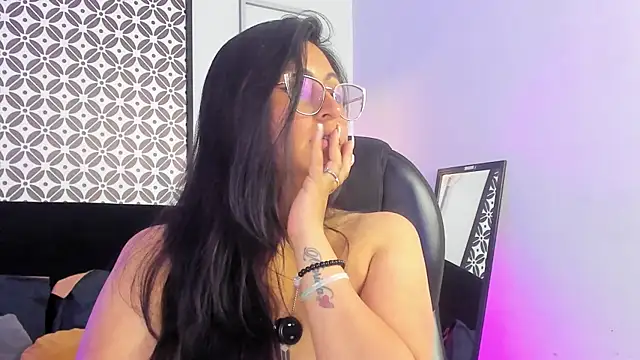Amber_gold_ webcam