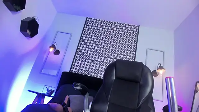 Amber_gold_ webcam