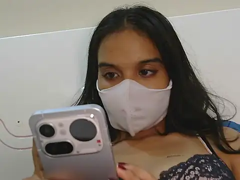Sugar_mommy98 live cam on StripChat