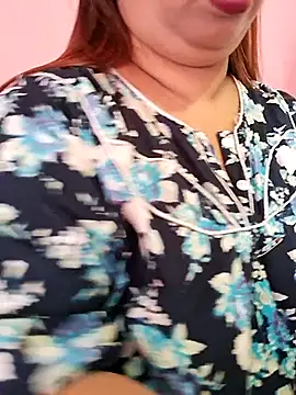 Watch Ravina_patil1 live on EroticFlix - High definition streams