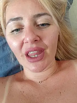 LadyLolyPop_ webcam