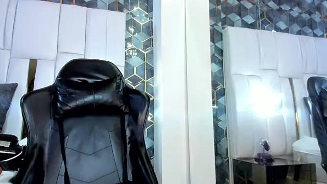 lia_mariana webcam