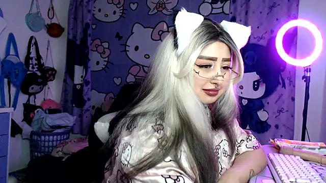 lussyevans24 webcam