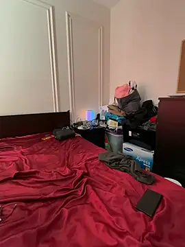 PlayfulThomas webcam