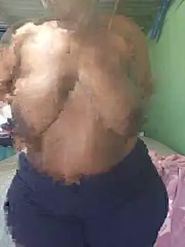 curvyloneah75 webcam