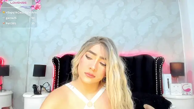 ViictoriaGrey webcam