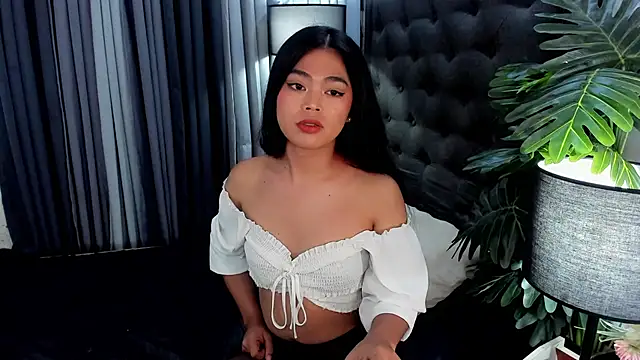AsianHugecockAnna webcam