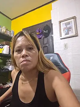 CockBiter83 webcam