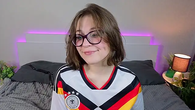 Watch Next2Marie live on EroticFlix - High definition streams