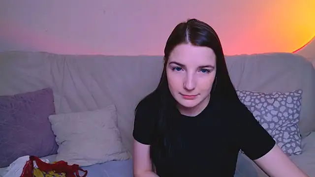 alicechanel (F young) - HOT STRIPTEASE