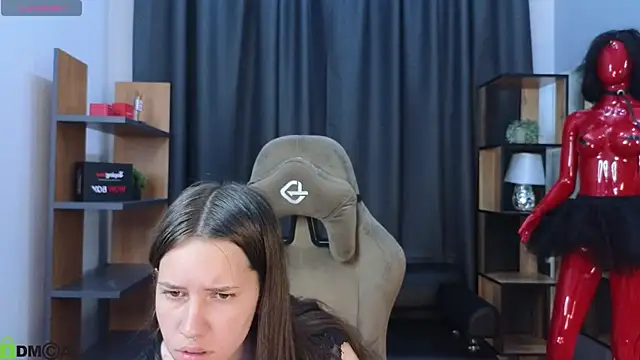 Molly_Miavka webcam