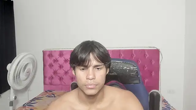 skinny_sam (M twink) - naked