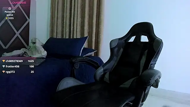 Ithan_Hott webcam