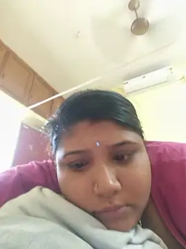 meenaqueen webcam