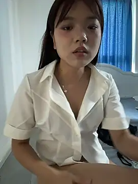 Watch ela_sisi live on EroticFlix - High definition streams