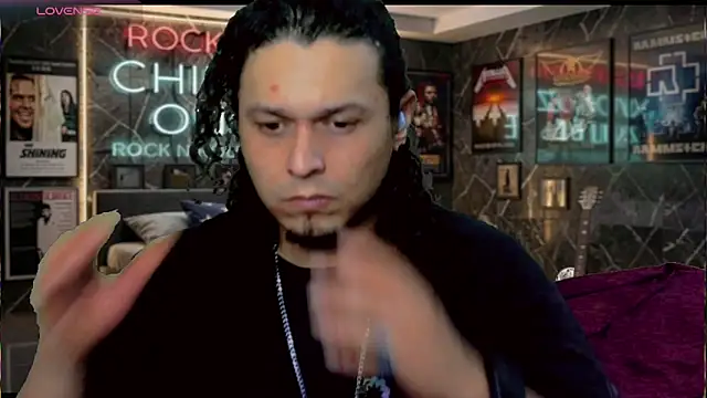 chino_roz webcam