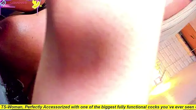 BlondePlaymateQueen webcam