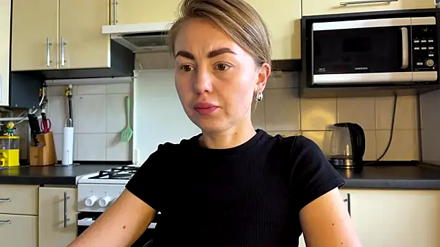 Watch MartaLuna_ live on EroticFlix - High definition streams