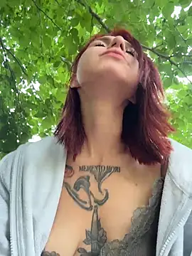 RosieSecret Live Webcam on Stripchat