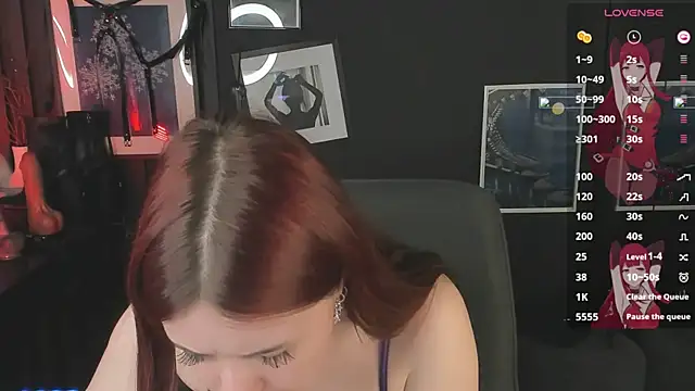 Lily_Moonlight webcam