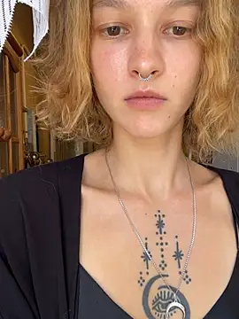 __grace__ webcam