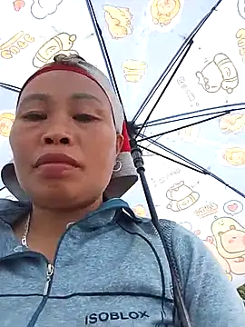 Maikha08 webcam